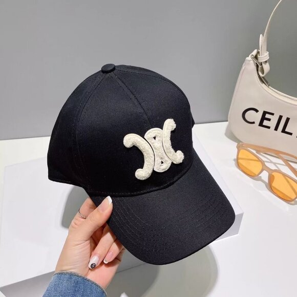 💗☘️Celine Triomphe Baseball Cap Hat Black ☘️💗 - Picture 1 of 4